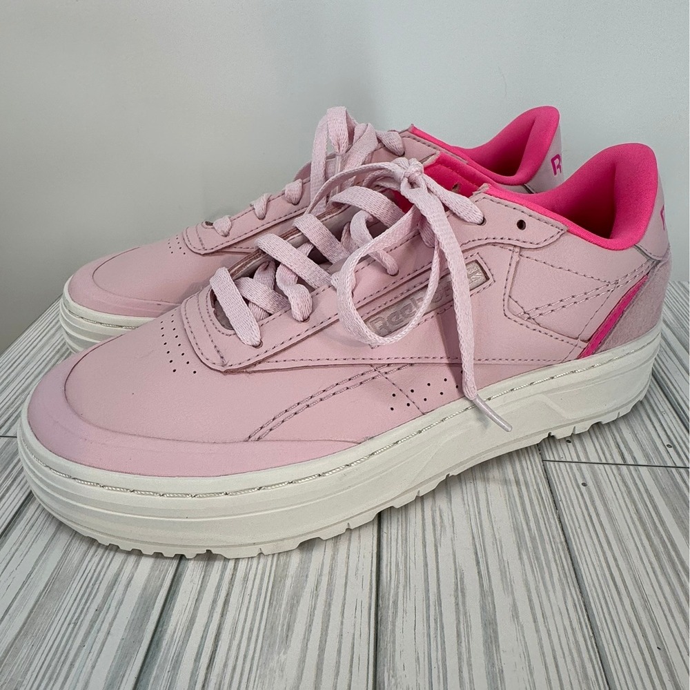 Reebok Women's Club C Double Geo Frost Berry‎ Pink Platform Leather Shoes Size 9